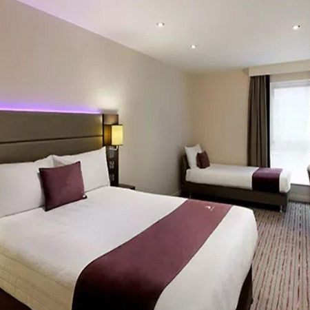 Premier Inn Ware Dış mekan fotoğraf